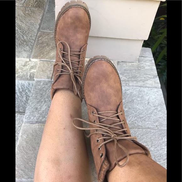 New brown booties last one 6.5 - Picture 4 of 8